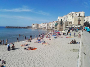 casa nica sul mare house on the sea Cefalù